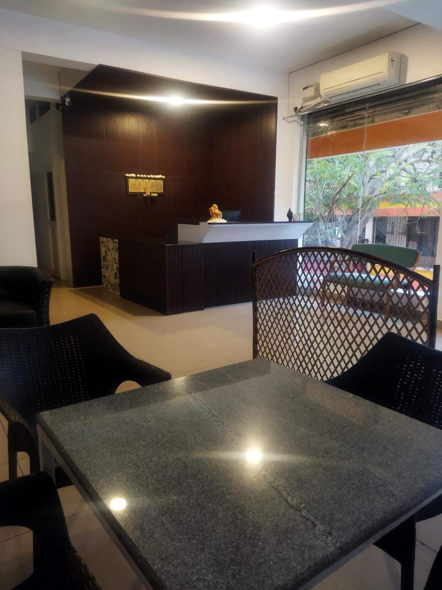 Chaplin Hotel Puducherry Exterior foto