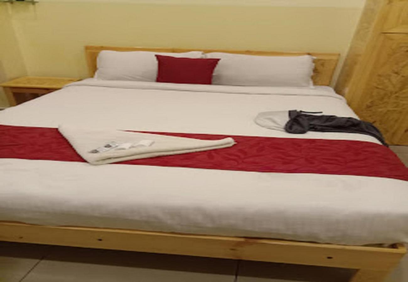 Chaplin Hotel Puducherry Exterior foto